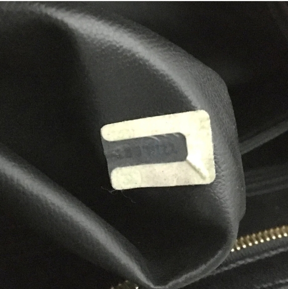 CHANEL Quilted Matelasse CC Logo Lambskin Shoulder Bag Black - Picture 11 of 11